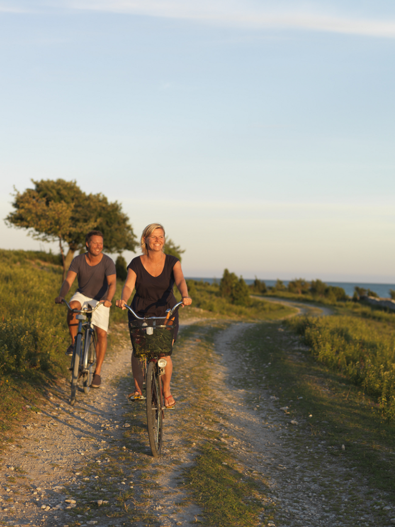 Skal du sykle på Gotland må du også få med deg en tur på Fårø